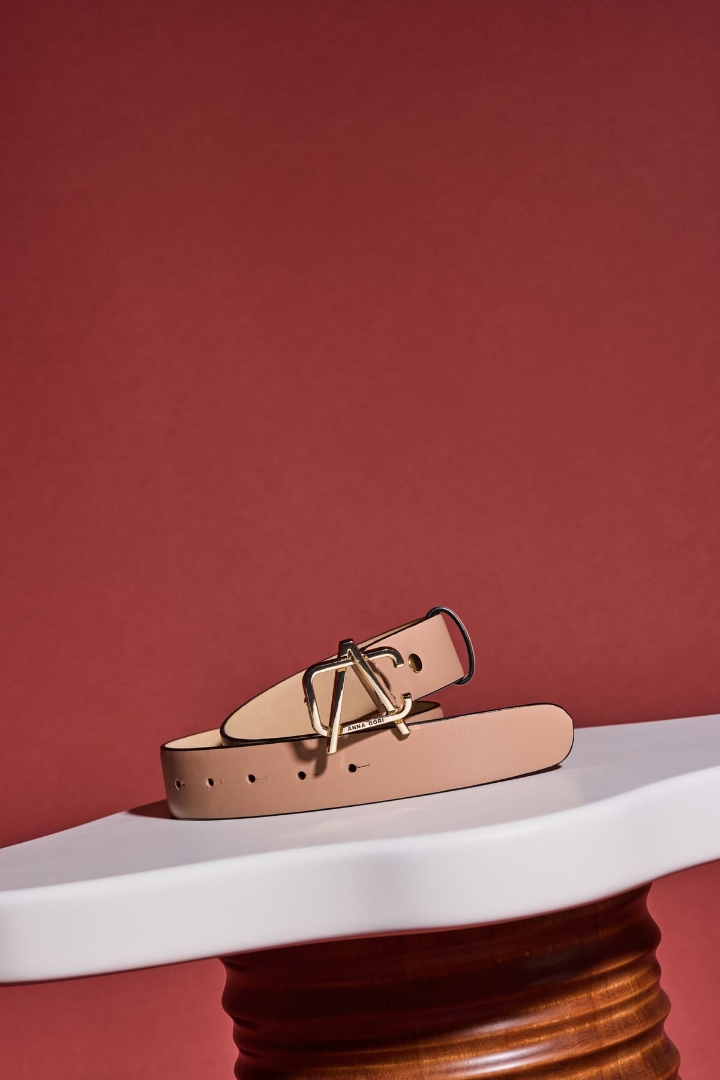 Diferențele dintre diverse tipuri de piele folosite pentru curele